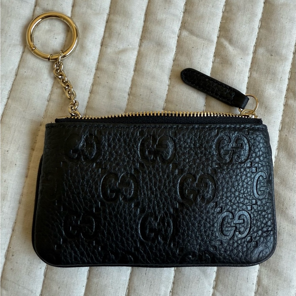 Gucci GG EMBLEM ZIP KEY CASE